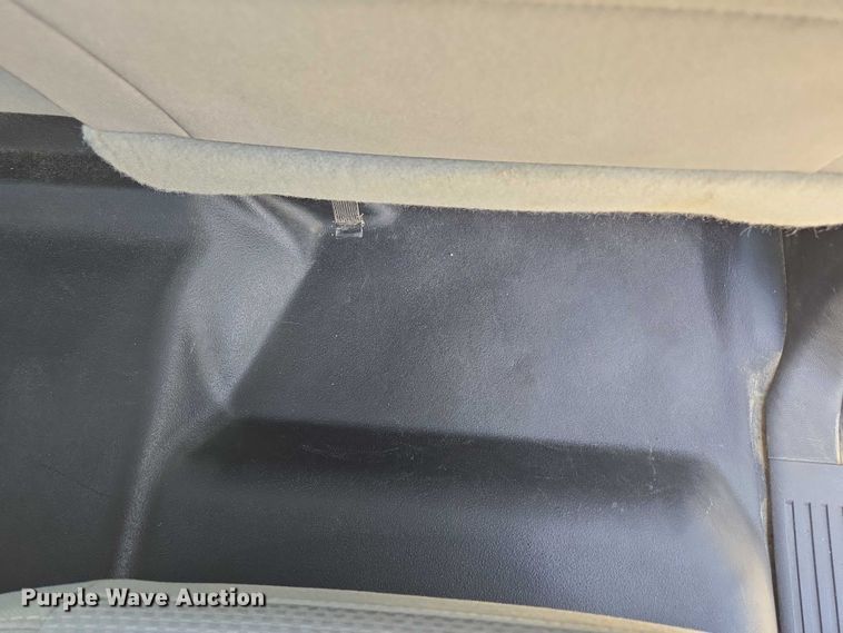 image for item EF1591 2018 GMC Sierra 3500HD Crew Cab utility bed pickup truck