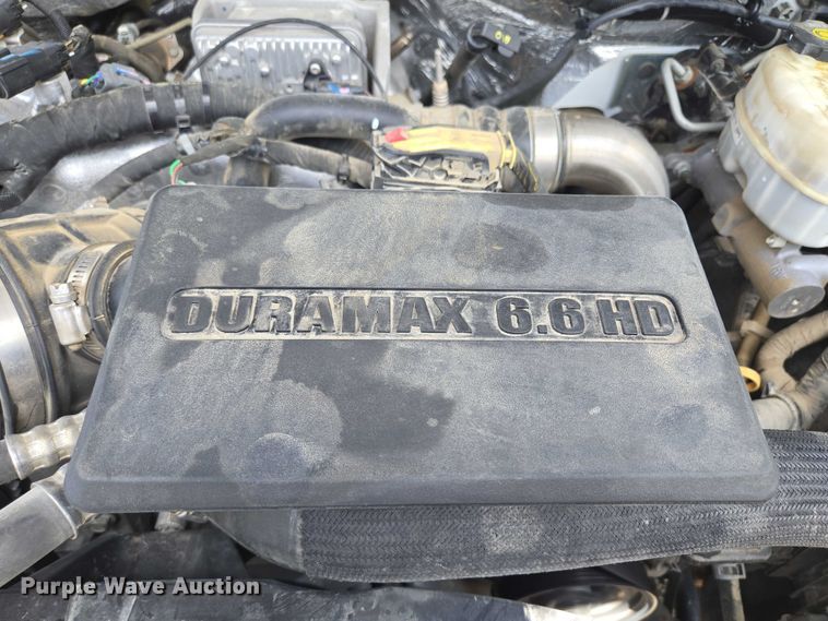 image for item EF1591 2018 GMC Sierra 3500HD Crew Cab utility bed pickup truck