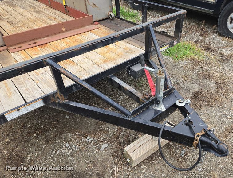 image for item EF1592 2021 Sure- Trac ST8214TAT-B-070 utility trailer