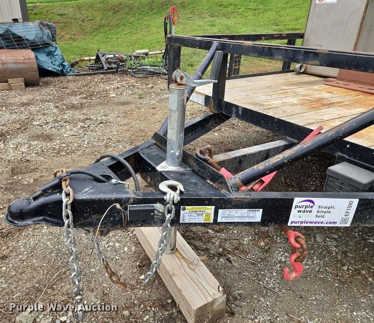 image for item EF1592 2021 Sure- Trac ST8214TAT-B-070 utility trailer