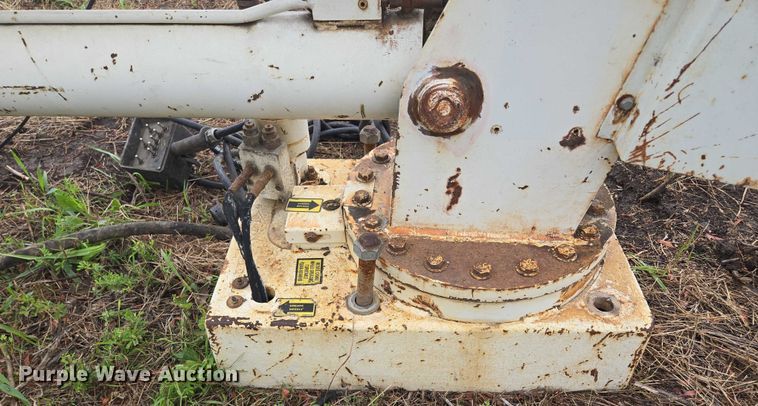 image for item EF1610 IMT 5016 truck mounted crane