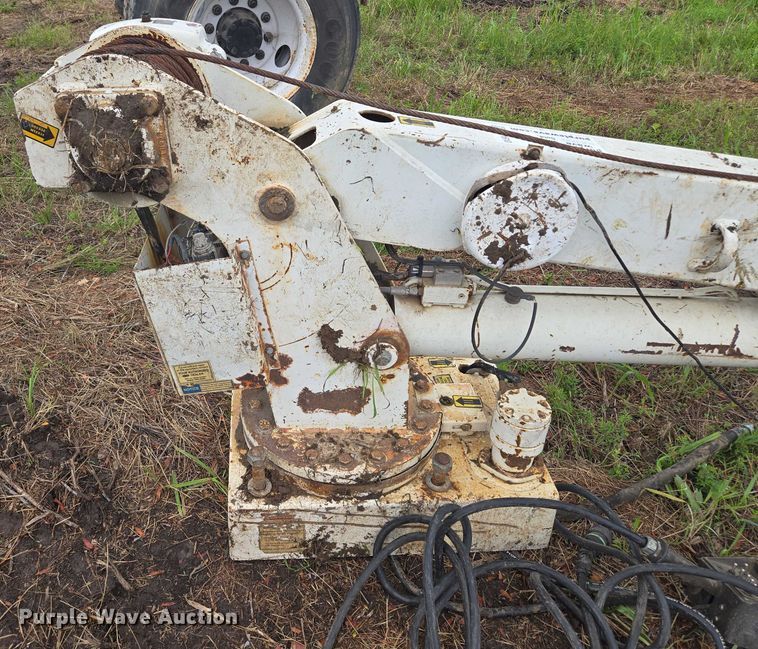 image for item EF1610 IMT 5016 truck mounted crane