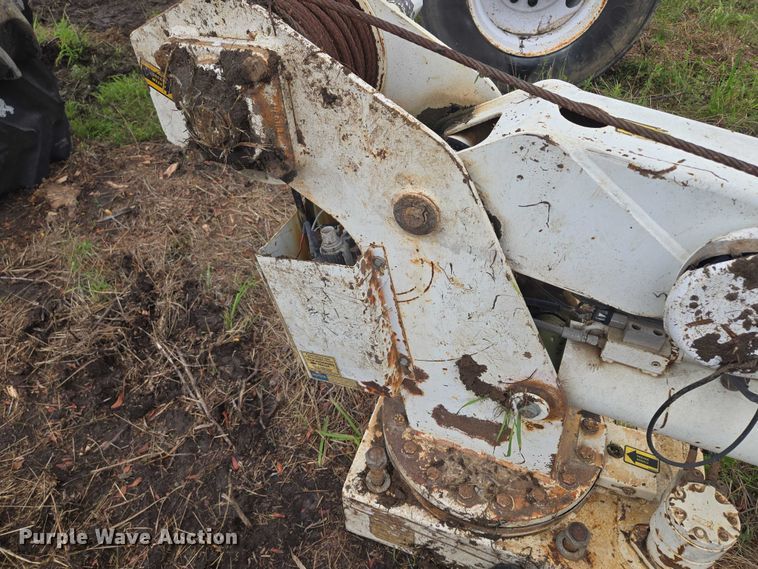 image for item EF1610 IMT 5016 truck mounted crane