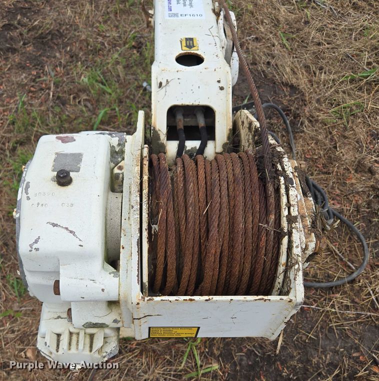 image for item EF1610 IMT 5016 truck mounted crane