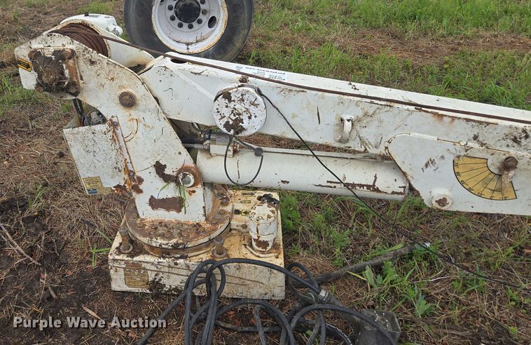 image for item EF1610 IMT 5016 truck mounted crane