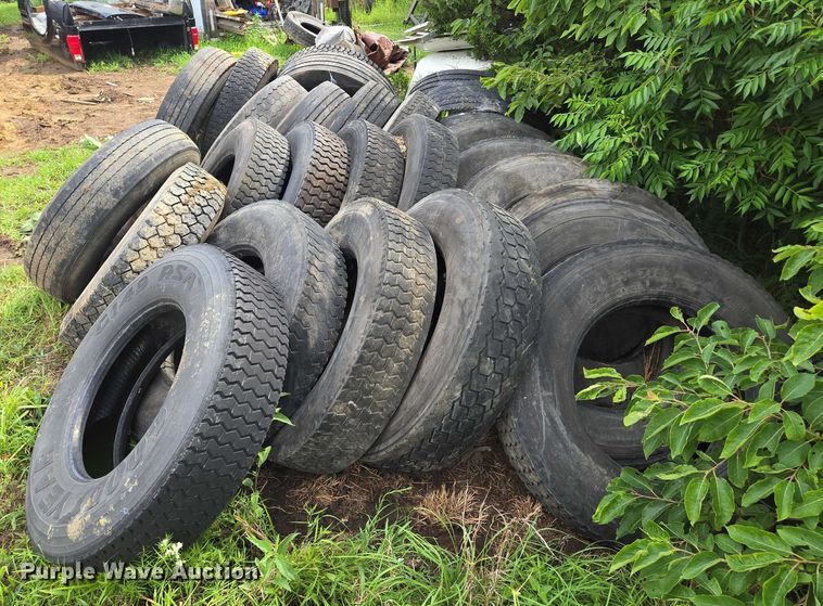 image for item EF1615 (27) truck tires