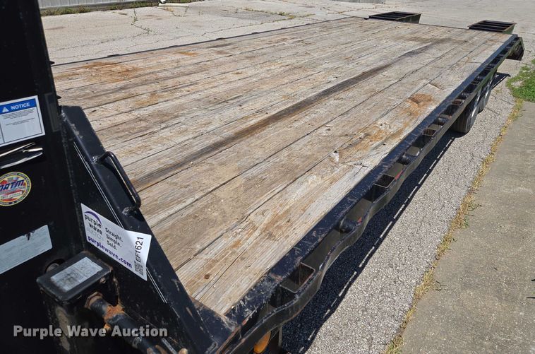 image for item EF1621 2019 PJ  equipment trailer