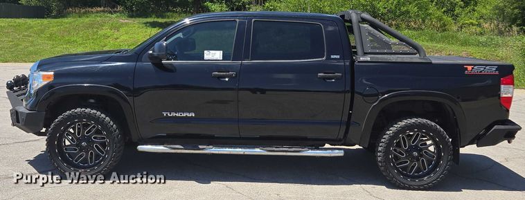 image for item EF1622 2017 Toyota Tundra SR5 CrewMax pickup truck