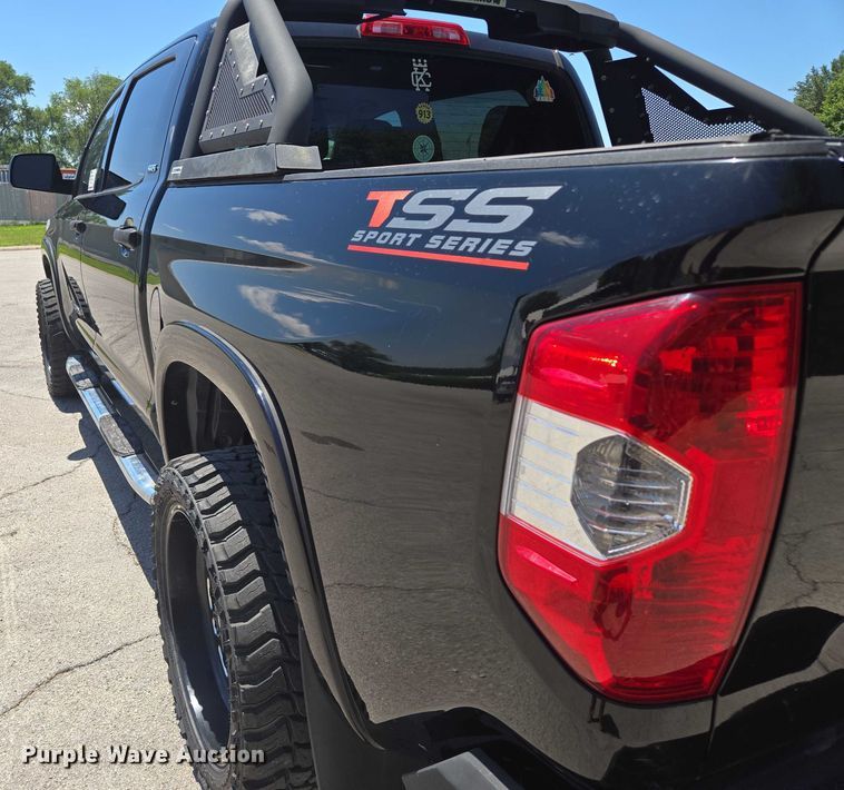 image for item EF1622 2017 Toyota Tundra SR5 CrewMax pickup truck