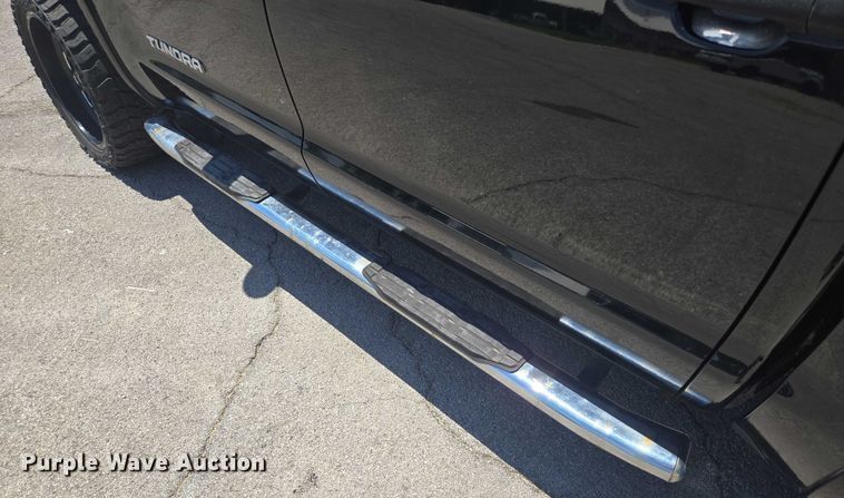 image for item EF1622 2017 Toyota Tundra SR5 CrewMax pickup truck