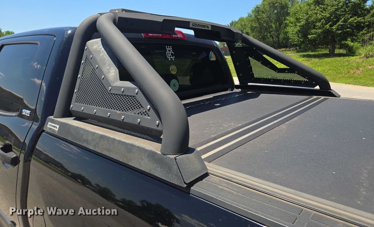 image for item EF1622 2017 Toyota Tundra SR5 CrewMax pickup truck