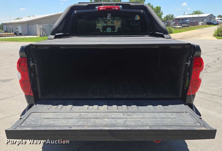 image for item EF1622 2017 Toyota Tundra SR5 CrewMax pickup truck