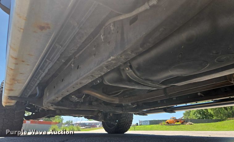 image for item EF1622 2017 Toyota Tundra SR5 CrewMax pickup truck