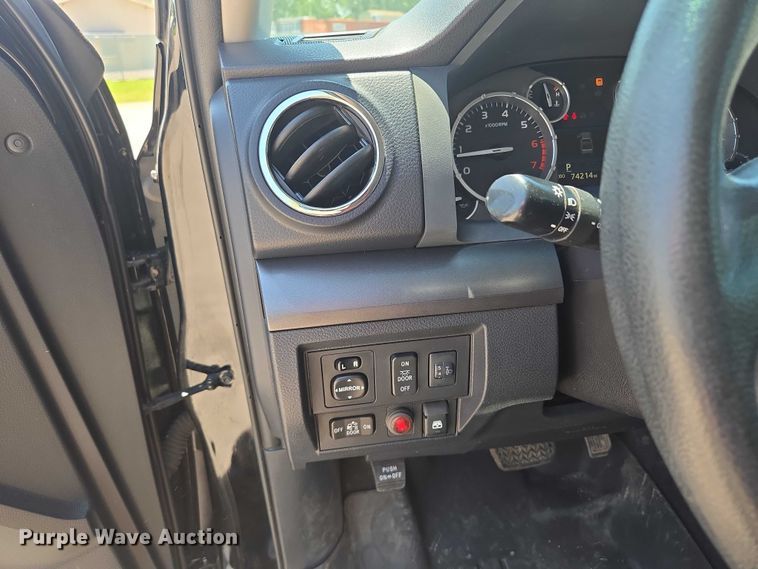 image for item EF1622 2017 Toyota Tundra SR5 CrewMax pickup truck