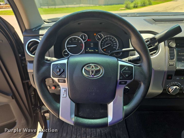 image for item EF1622 2017 Toyota Tundra SR5 CrewMax pickup truck