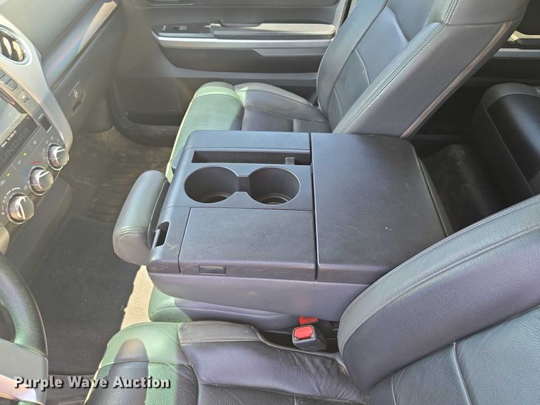 image for item EF1622 2017 Toyota Tundra SR5 CrewMax pickup truck