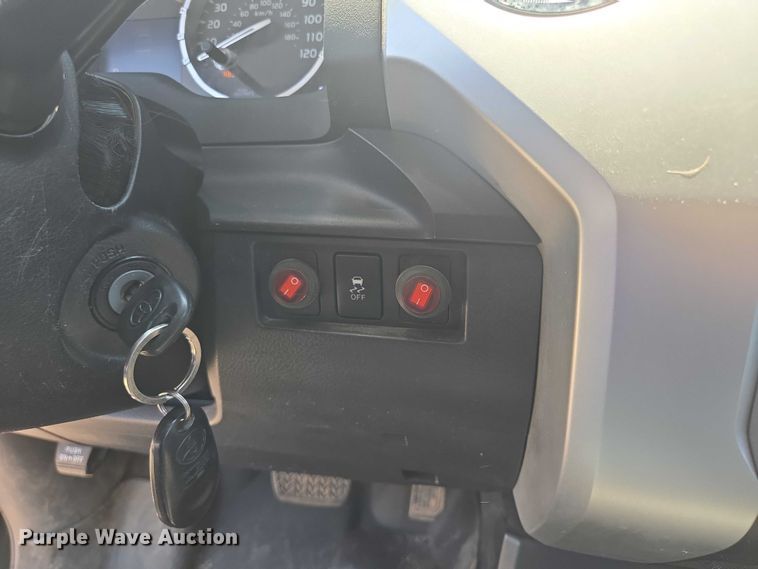 image for item EF1622 2017 Toyota Tundra SR5 CrewMax pickup truck