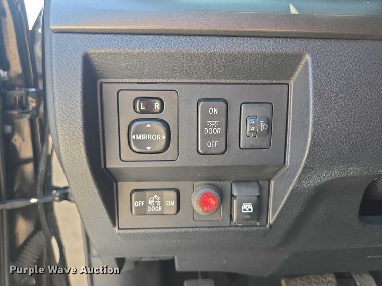 image for item EF1622 2017 Toyota Tundra SR5 CrewMax pickup truck