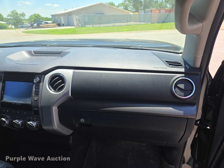 image for item EF1622 2017 Toyota Tundra SR5 CrewMax pickup truck