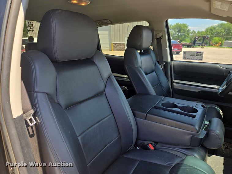 image for item EF1622 2017 Toyota Tundra SR5 CrewMax pickup truck