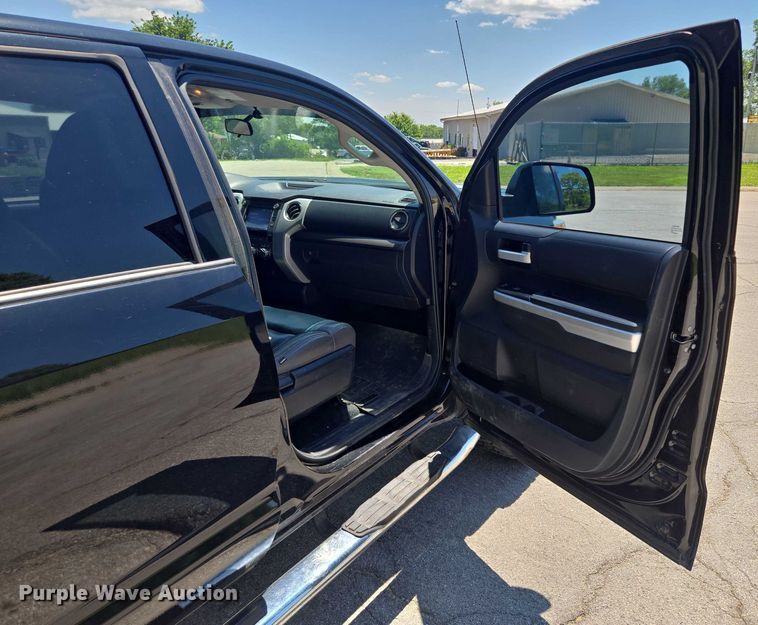 image for item EF1622 2017 Toyota Tundra SR5 CrewMax pickup truck