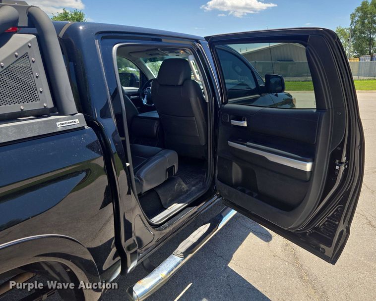 image for item EF1622 2017 Toyota Tundra SR5 CrewMax pickup truck