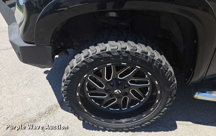 image for item EF1622 2017 Toyota Tundra SR5 CrewMax pickup truck