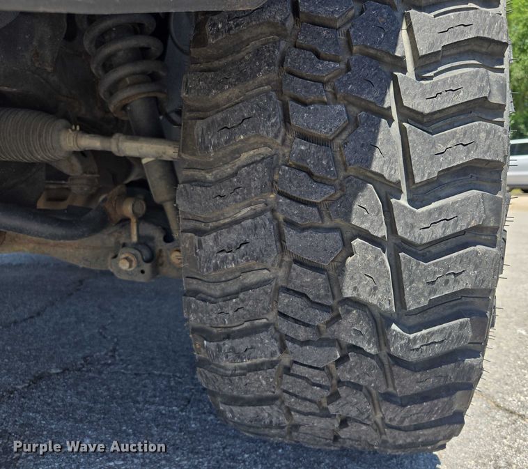 image for item EF1622 2017 Toyota Tundra SR5 CrewMax pickup truck