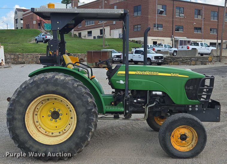 image for item EF1632 2008 John Deere 5425 tractor