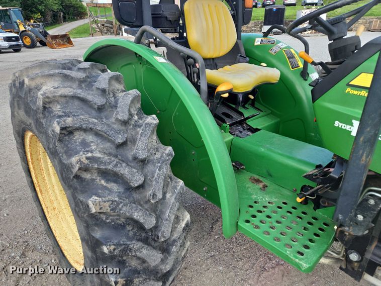 image for item EF1632 2008 John Deere 5425 tractor