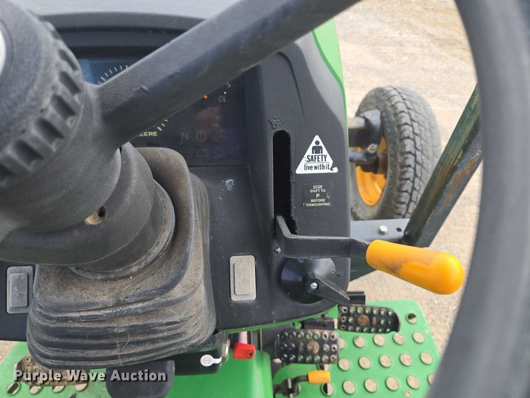 image for item EF1632 2008 John Deere 5425 tractor