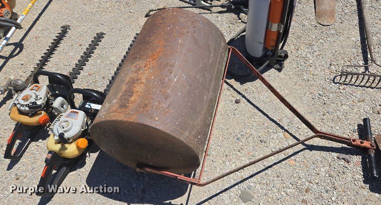 image for item EF1633 Lawn tools