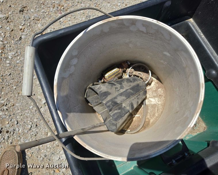 image for item EF1633 Lawn tools