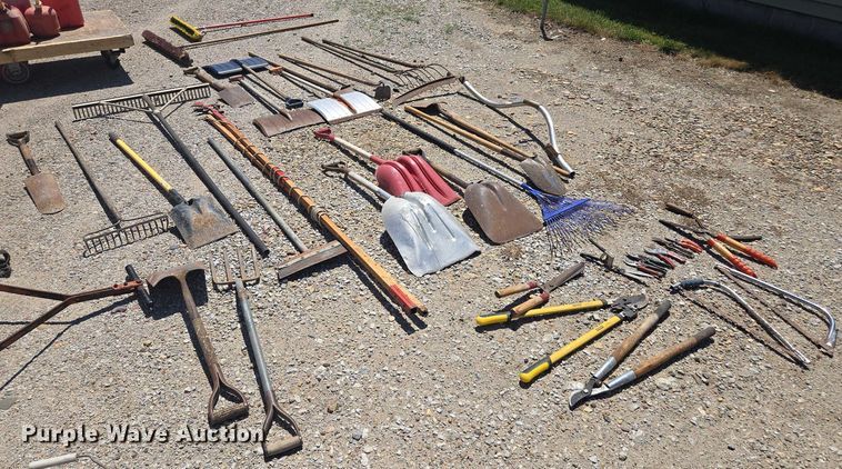 image for item EF1633 Lawn tools