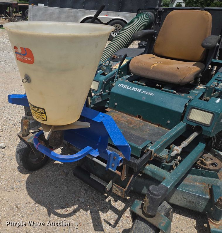 image for item EF1636 Simplicity Stallion ZT2561 ZTR lawn mower