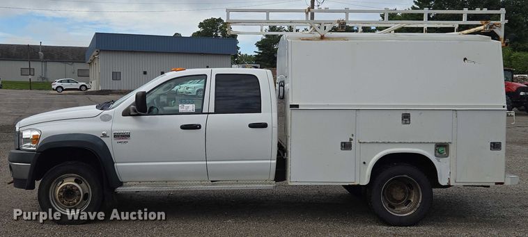 image for item EF1679 2008 Dodge Ram 4500  Crew Cab utility / service truck