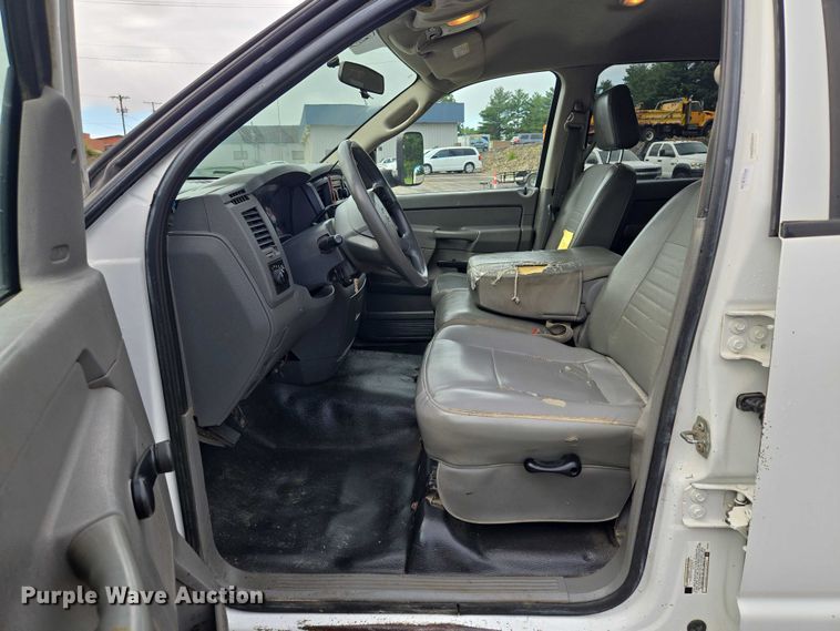 image for item EF1679 2008 Dodge Ram 4500  Crew Cab utility / service truck