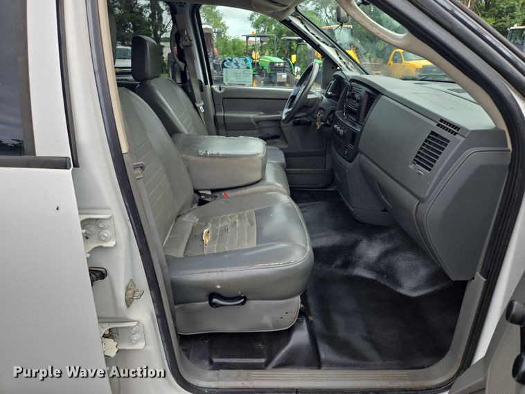 image for item EF1679 2008 Dodge Ram 4500  Crew Cab utility / service truck