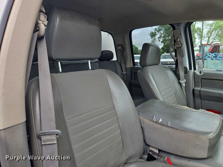 image for item EF1679 2008 Dodge Ram 4500  Crew Cab utility / service truck