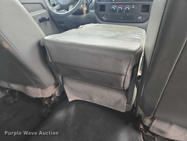 image for item EF1679 2008 Dodge Ram 4500  Crew Cab utility / service truck