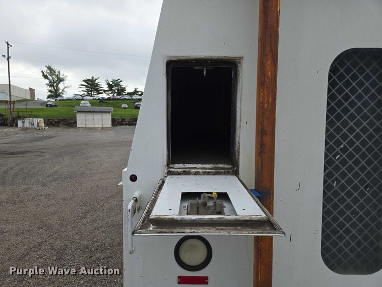 image for item EF1679 2008 Dodge Ram 4500  Crew Cab utility / service truck