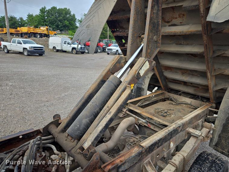 image for item EF1680 2010 Dodge Ram 5500 Crew Cab dump flatbed truck