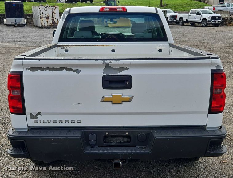 image for item EF1684 2014 Chevrolet Silverado 1500 Crew Cab pickup truck