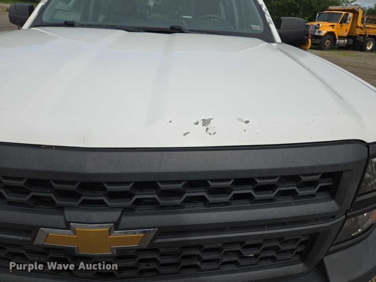 image for item EF1684 2014 Chevrolet Silverado 1500 Crew Cab pickup truck