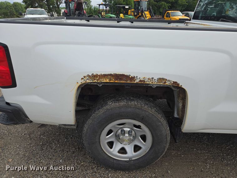 image for item EF1684 2014 Chevrolet Silverado 1500 Crew Cab pickup truck