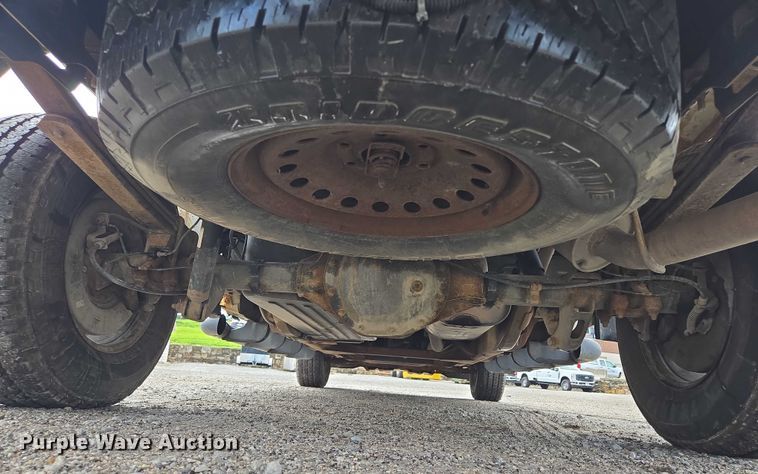 image for item EF1684 2014 Chevrolet Silverado 1500 Crew Cab pickup truck