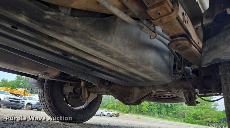 image for item EF1684 2014 Chevrolet Silverado 1500 Crew Cab pickup truck