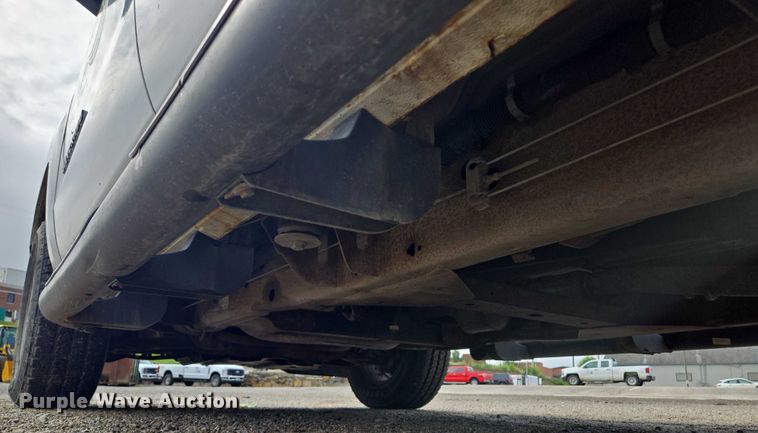 image for item EF1684 2014 Chevrolet Silverado 1500 Crew Cab pickup truck