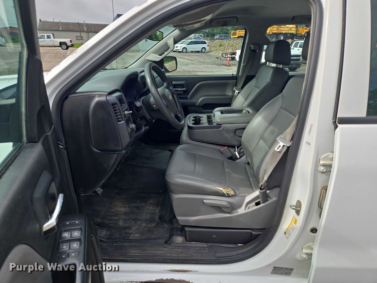 image for item EF1684 2014 Chevrolet Silverado 1500 Crew Cab pickup truck