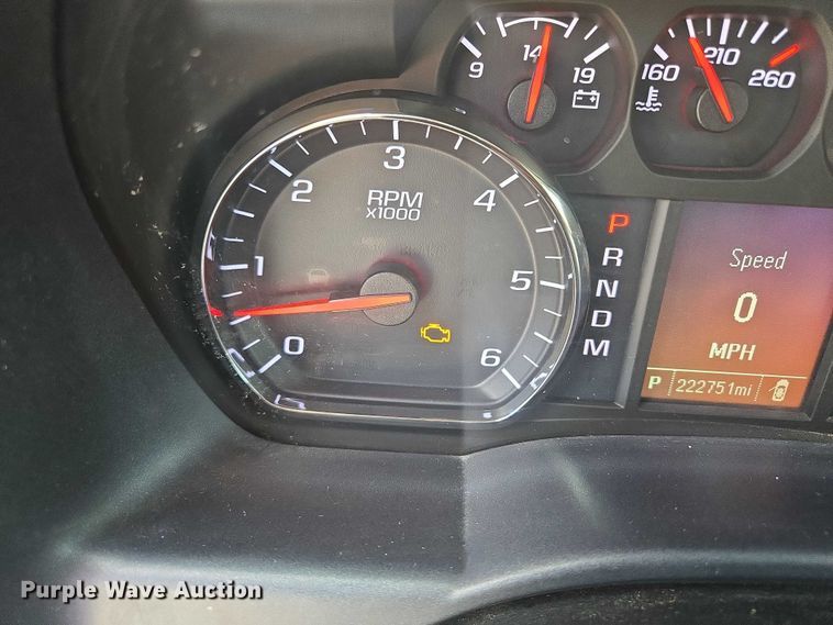 image for item EF1684 2014 Chevrolet Silverado 1500 Crew Cab pickup truck